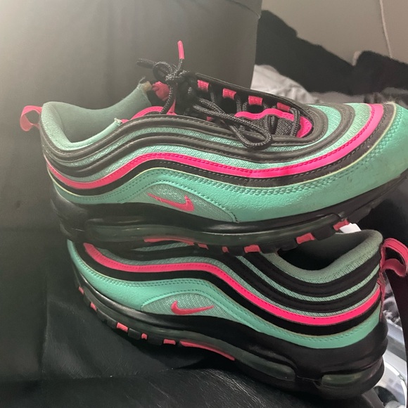 Nike Shoe Bundle - Picture 2 of 12